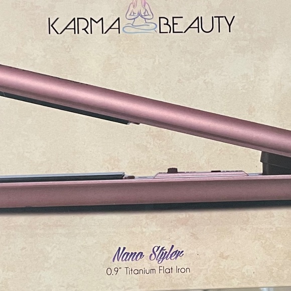 Flat Iron NEW IN BOX Nano Styler - Picture 1 of 4